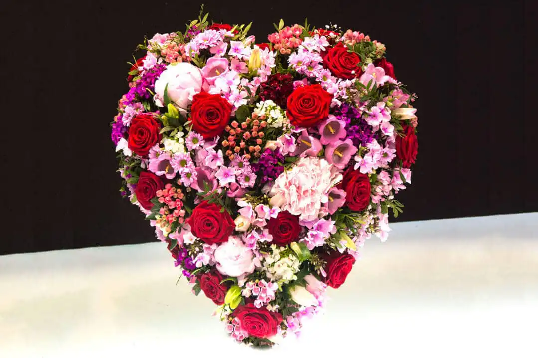 Blumenherz zur Trauerfloristik