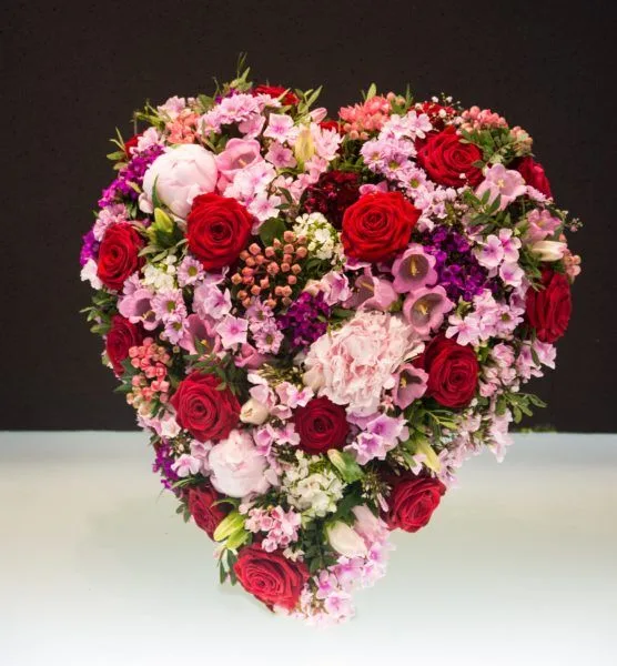 Blumenherz zur Trauerfloristik