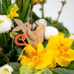 Alternative view of Frühlingsgesteck „Ab ins Körbchen“ – Bepflanzter Weidenkorb