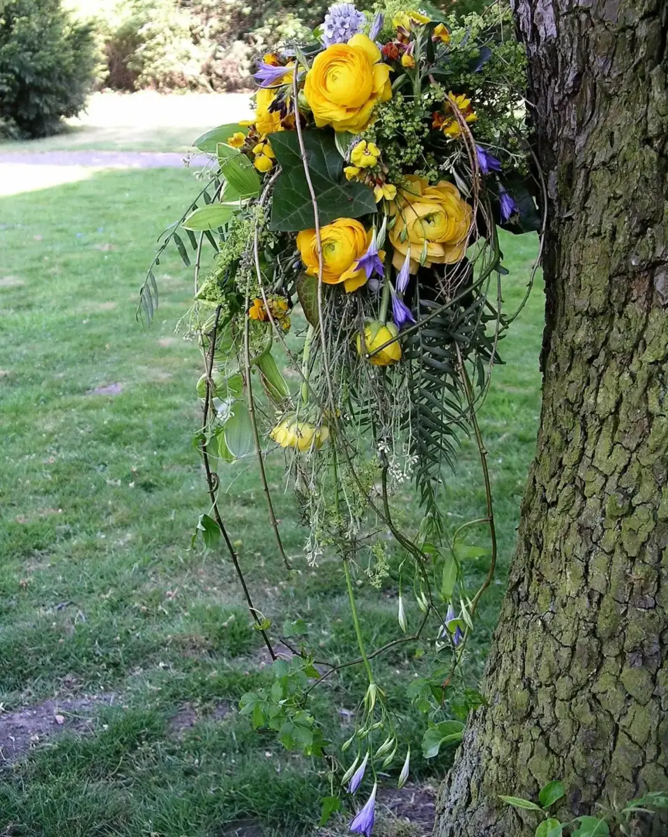 Hochzeitsfloristik: blumenschmuck, der auf Fotos wirkt und vor Ort Atmosphäre schafft.